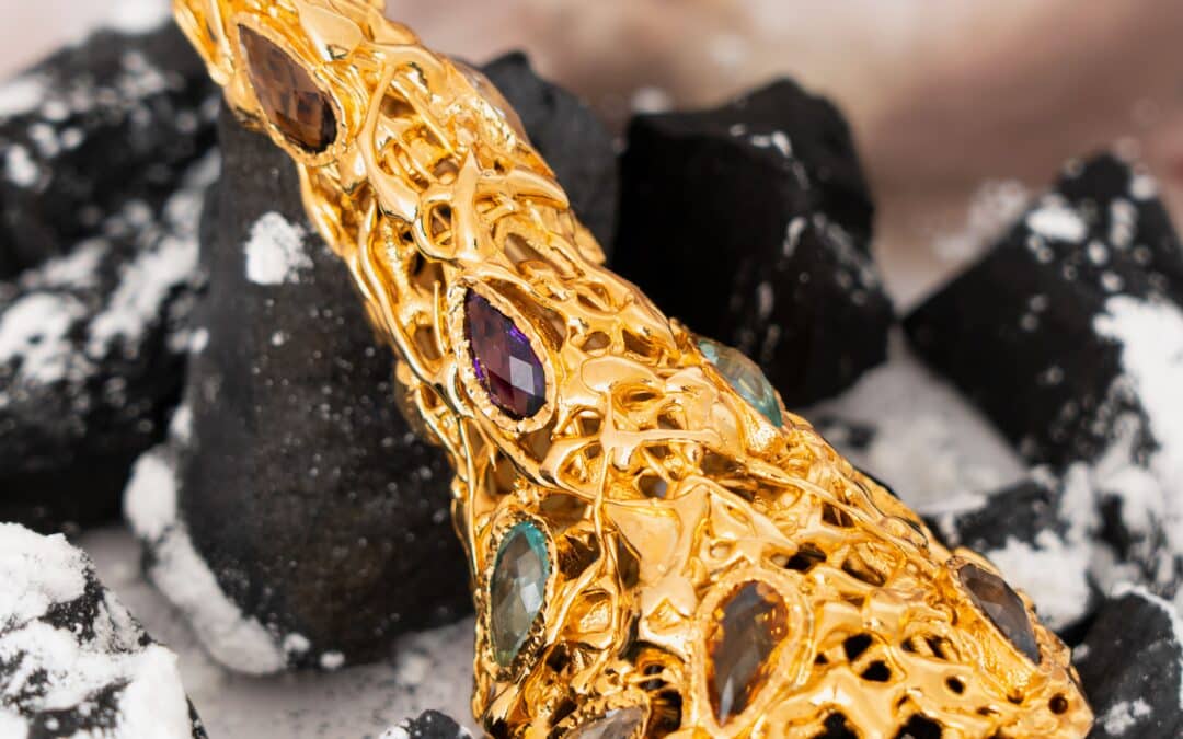 Produzione di minuterie metalliche per calzature di lusso